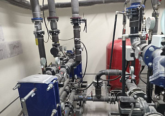 АО "КРЫМТЭЦ": тепло пришло в новую поликлинику в пгт Грэсовский