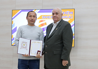 Более 150 работников АО «КРЫМТЭЦ» отмечены наградами разного уровня в свой профессиональный праздник